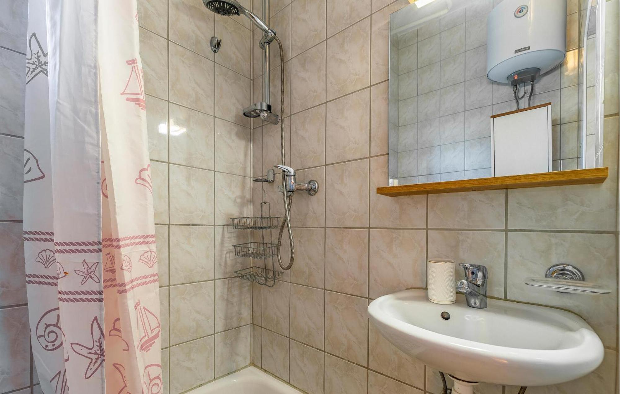 Pet Friendly Apartment In Medulin With Wifi Exterior photo